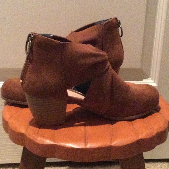 Women’s Shooties sz 7 - Picture 2 of 4